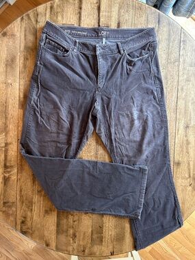 LOFT Women’s Corduroy Trousers